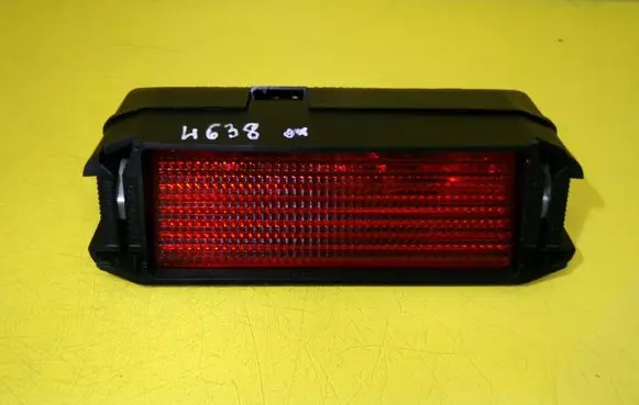 Mercedes-Benz Vito Viano W638 Third/center stoplight A0028207356