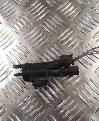 Mercedes-Benz E A207 Vacuum valve 0025407097 A0065403681 48B43625C02