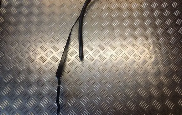 Renault Espace IV Front wiper blade arm 8200014896E