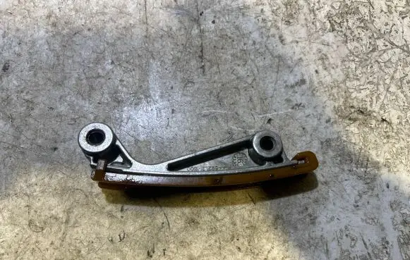 Dodge Challenger other engine part F446921211500