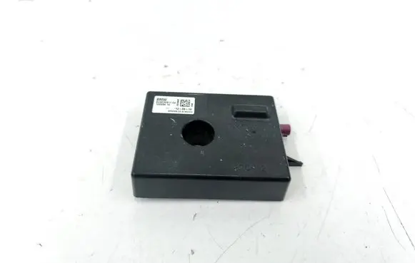 BMW X5 F15 Aerial antenna amplifier BU923091104 10859410