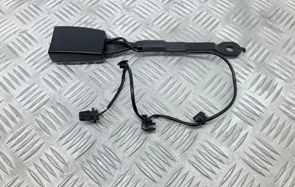 Audi Q3 8U Front seatbelt buckle 8R0857755L