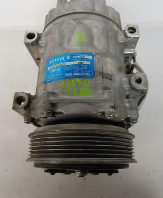 Ford Focus Air conditioning (A/C) compressor (pump) 3M5H19D629HE