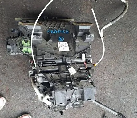 Renault Trafic III (X82) Interior heater climate box assembly 272700324R 93868022 272700524R