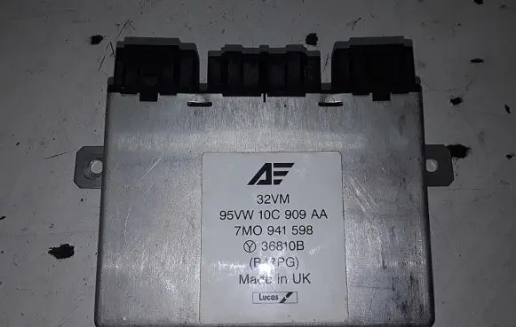 Volkswagen Sharan Light module LCM 95VW10C909AA