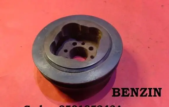 Audi 100 S4 C4 Crankshaft pulley 050105243A