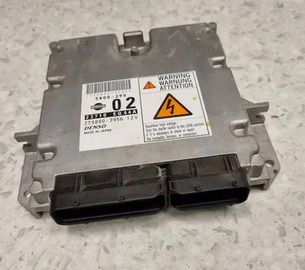 Nissan X-Trail T30 Engine control unit/module 23710EQ44A 2758002956 5800295