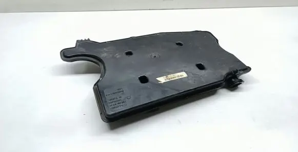 BMW 2 F46 Intake resonator 8570016 13718570016