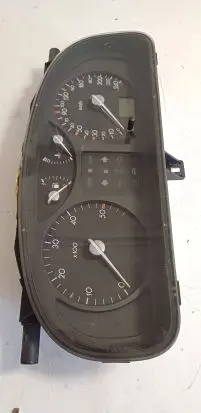 Renault Laguna II Speedometer (instrument cluster) 8200002216