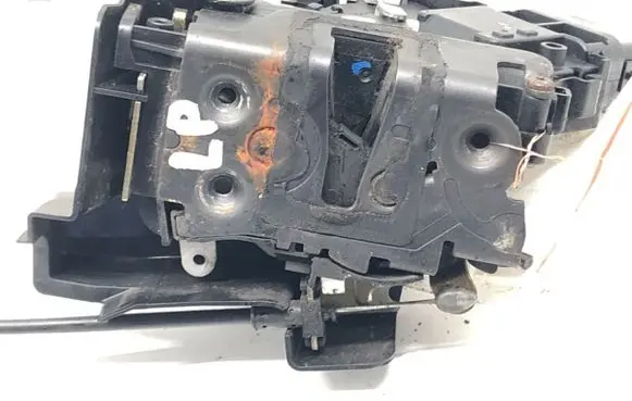Ford Focus C-MAX Front door lock