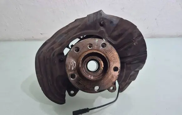 BMW X3 F25 Front wheel hub 