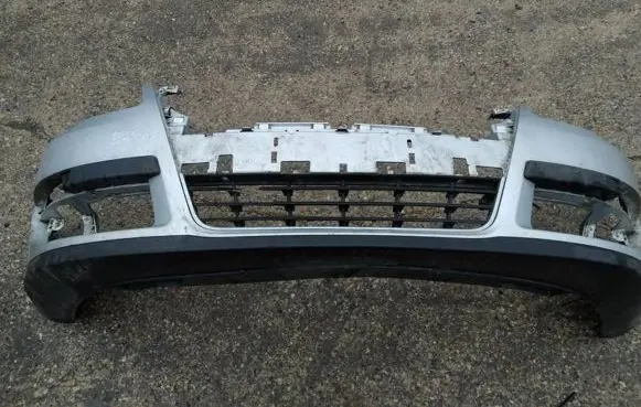 Volkswagen PASSAT B6 Front bumper pilkas