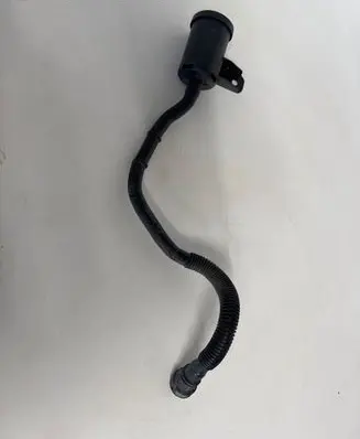 Audi A5 Breather/breather pipe/hose 8W0906621B