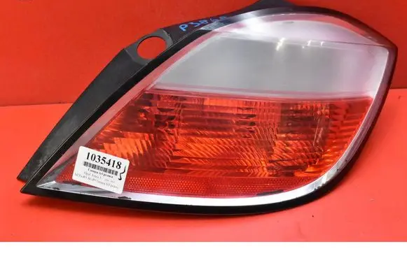 Opel Astra H Rear/tail lights 24451837