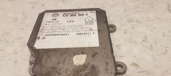 Volkswagen Polo Airbag control unit/module 1C0909605K