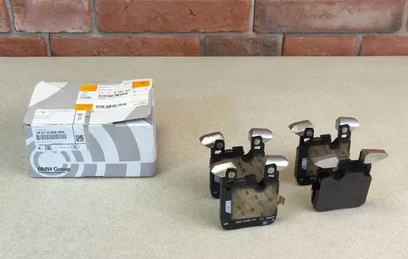BMW M4 F82 F83 Brake pads (rear) 8099354 2284989