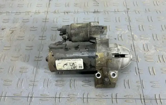 BMW 5 F10 F11 Starter motor 0001148010
