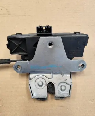 Volvo S80 Tailgate/trunk/boot lock/catch/latch 3826000