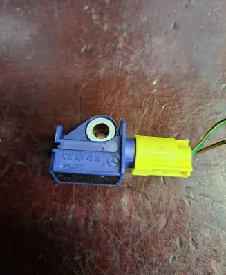 Mercedes-Benz C W204 Airbag deployment crash/impact sensor A2128204926 5WK43672