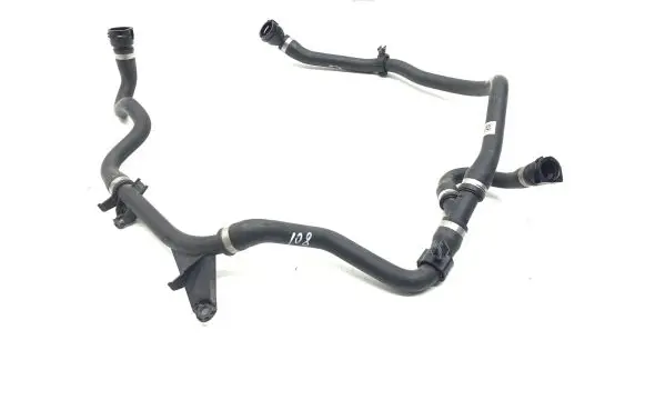 BMW 4 F32 F33 Engine coolant pipe/hose 9133172