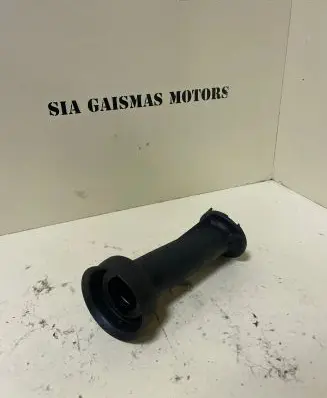 Volkswagen Transporter - Caravelle T5 Oil fill pipe 070115303K