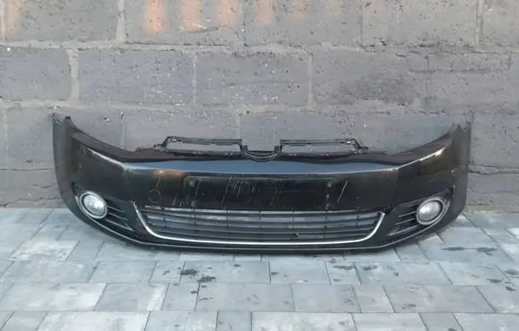 Volkswagen Golf VI Front bumper RGC10030