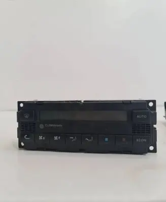 Volkswagen PASSAT B5.5 Climate control unit