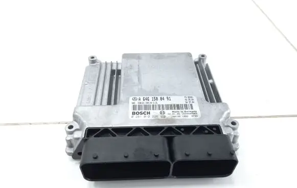 Mercedes-Benz E W212 Engine control unit/module 0281012226 A6461500491