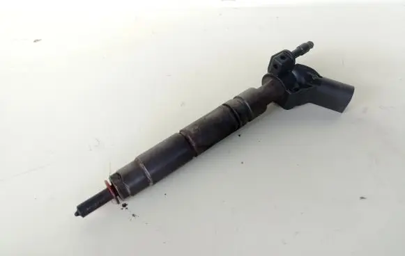 Chrysler 300 - 300C Fuel injector A6420700587 0445115072