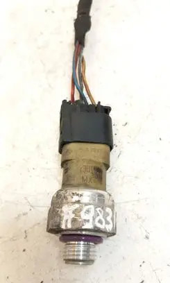 Mercedes-Benz SLK R171 Air conditioning (A/C) pressure sensor A2038211592 2038211592