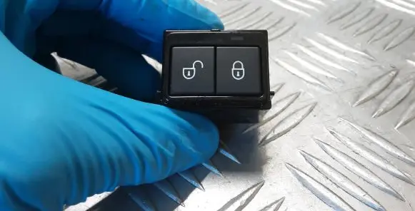 Jaguar XE Central locking switch button GX7314017EC