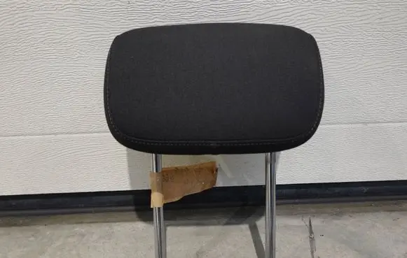 Volkswagen Beetle A5 Rear seat headrest 0001