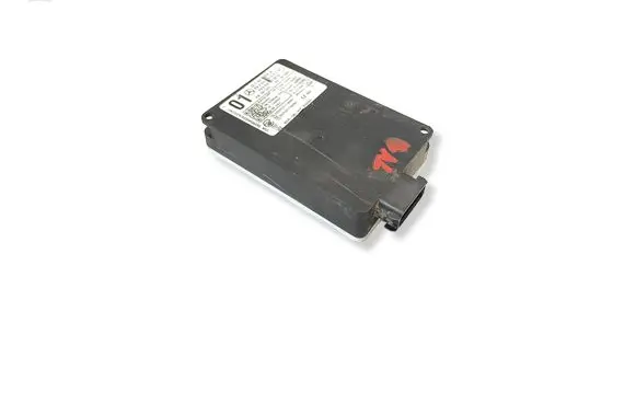 Mercedes-Benz CLA C117 X117 W117 Blind spot module A0009052604
