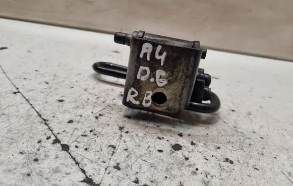 Audi A4 S4 B6 8E 8H Rear door lower hinge 8E0833412