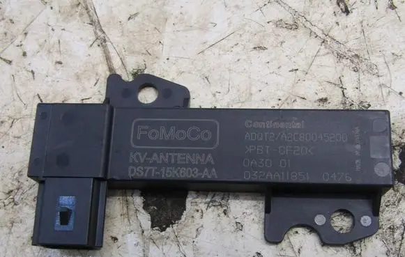 Ford Focus Aerial antenna amplifier DS7T-15K603-AA