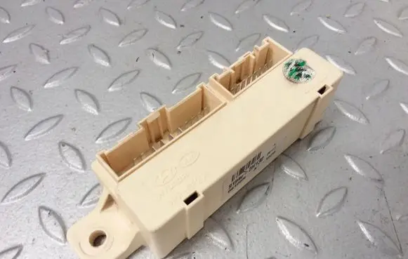 Hyundai i30 Door central lock control unit/module 919402H130