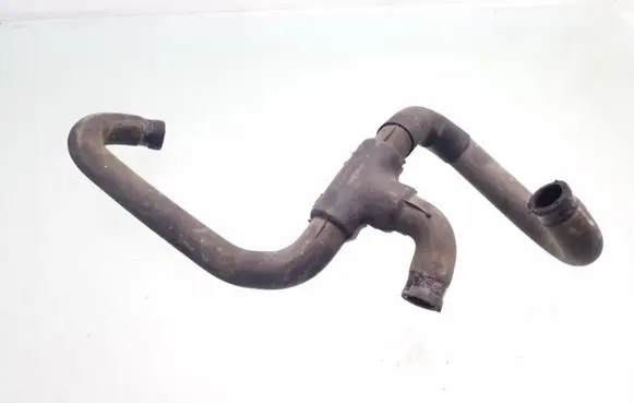 Mercedes-Benz Vito Viano W639 Engine coolant pipe/hose A6398323923