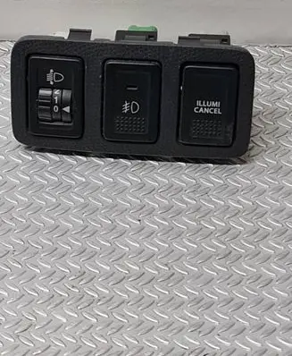 Suzuki Swift I Headlight level height control switch R2346