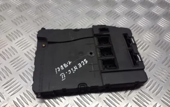 Renault Scenic II - Grand scenic II Fuse box set 8200306437