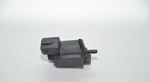 BMW 5 E60 E61 Turbo solenoid valve 1742712