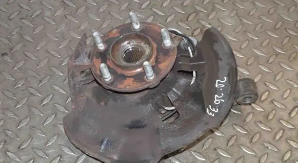 Front wheel hub
