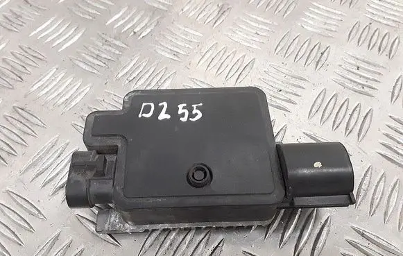 Coolant fan relay