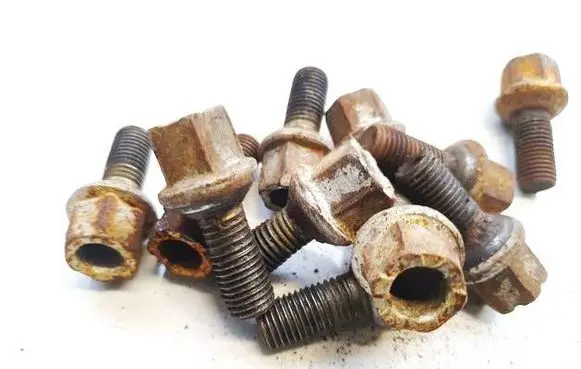 Nuts/bolts