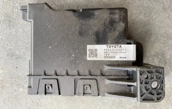 Toyota Auris E180 Other devices 8865002D70 MB1778004450