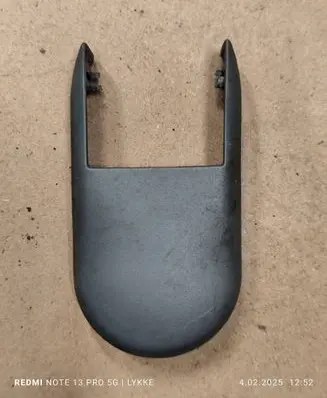 Suzuki Forenza Front driver seat rail trim 96259504