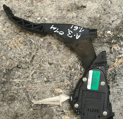 Audi A3 S3 8L Accelerator throttle pedal