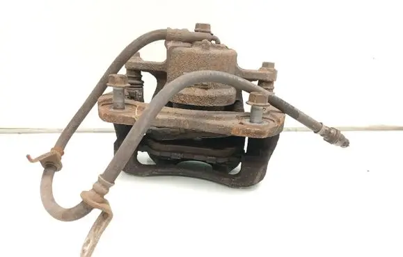 Toyota RAV 4 (XA30) Front brake caliper