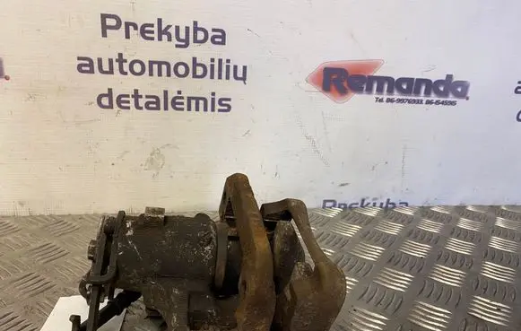 Opel Insignia A Rear brake caliper