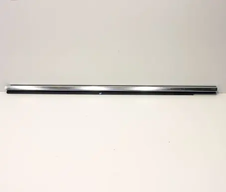 Maserati Ghibli Front door glass trim molding 670009905