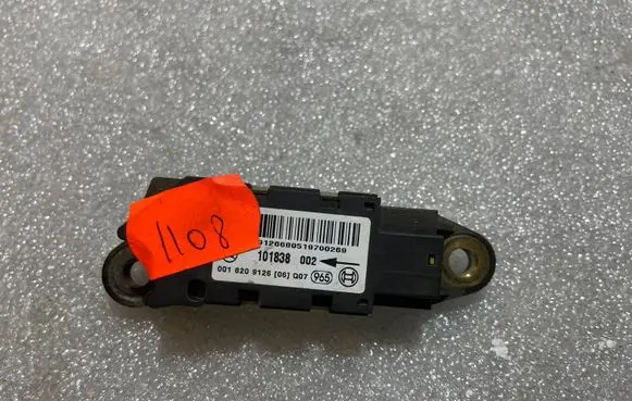 Mercedes-Benz E W211 Airbag deployment crash/impact sensor a0018209126 0018209126